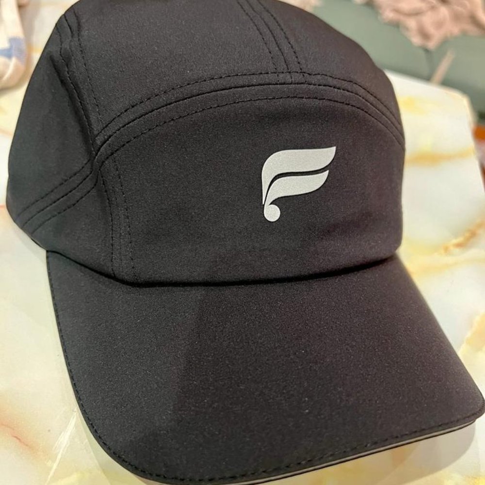 Fabletics - Fundamental Hat - Black